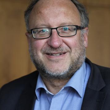 Portraitbild von Prof. Dr. Christian Witschel